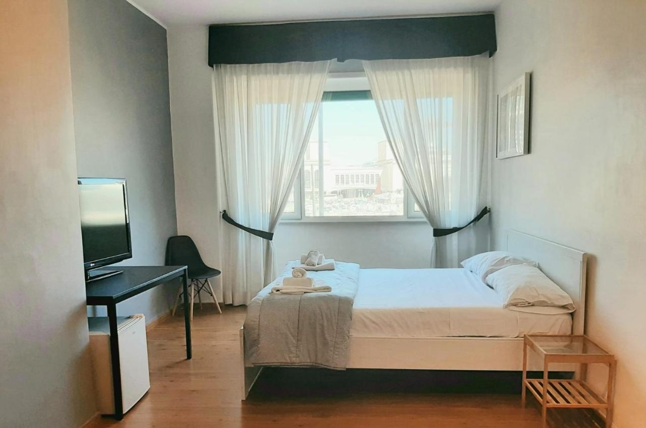 Mayfair Lifestyle Suites By Babylon Stay نابولي المظهر الخارجي الصورة
