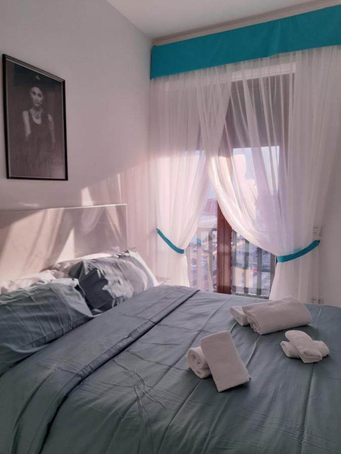 Mayfair Lifestyle Suites By Babylon Stay نابولي المظهر الخارجي الصورة