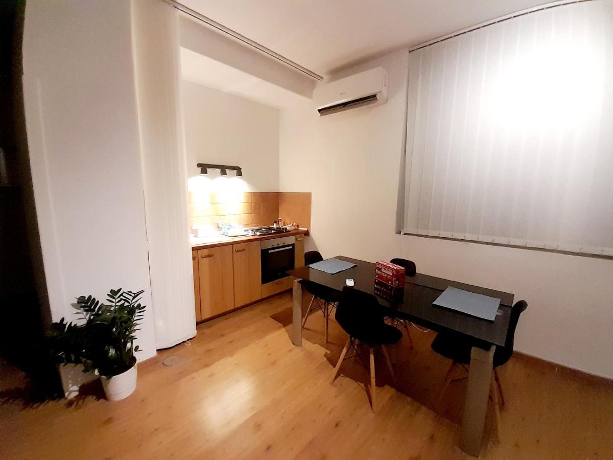 Mayfair Lifestyle Suites By Babylon Stay نابولي المظهر الخارجي الصورة