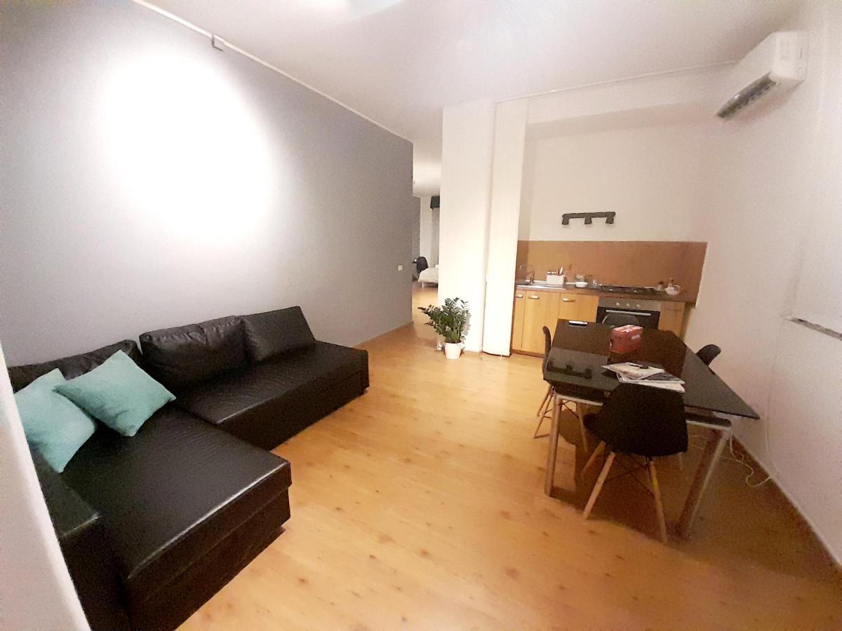 Mayfair Lifestyle Suites By Babylon Stay نابولي المظهر الخارجي الصورة