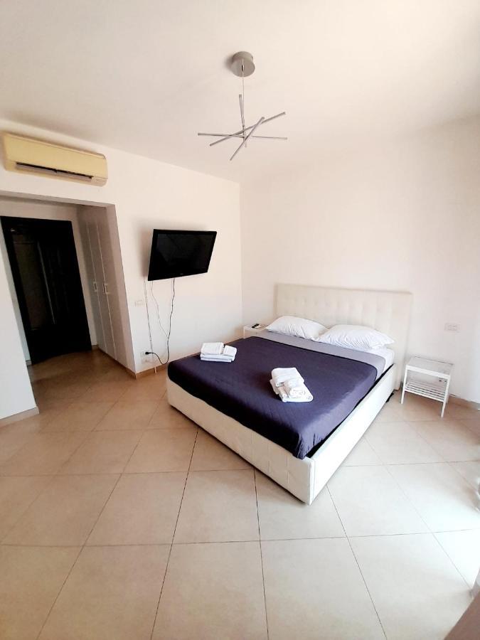 Mayfair Lifestyle Suites By Babylon Stay نابولي المظهر الخارجي الصورة
