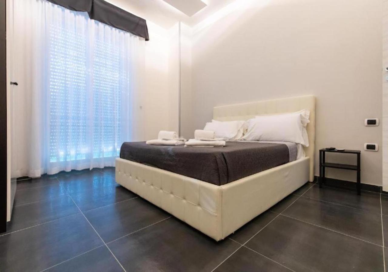 Mayfair Lifestyle Suites By Babylon Stay نابولي المظهر الخارجي الصورة