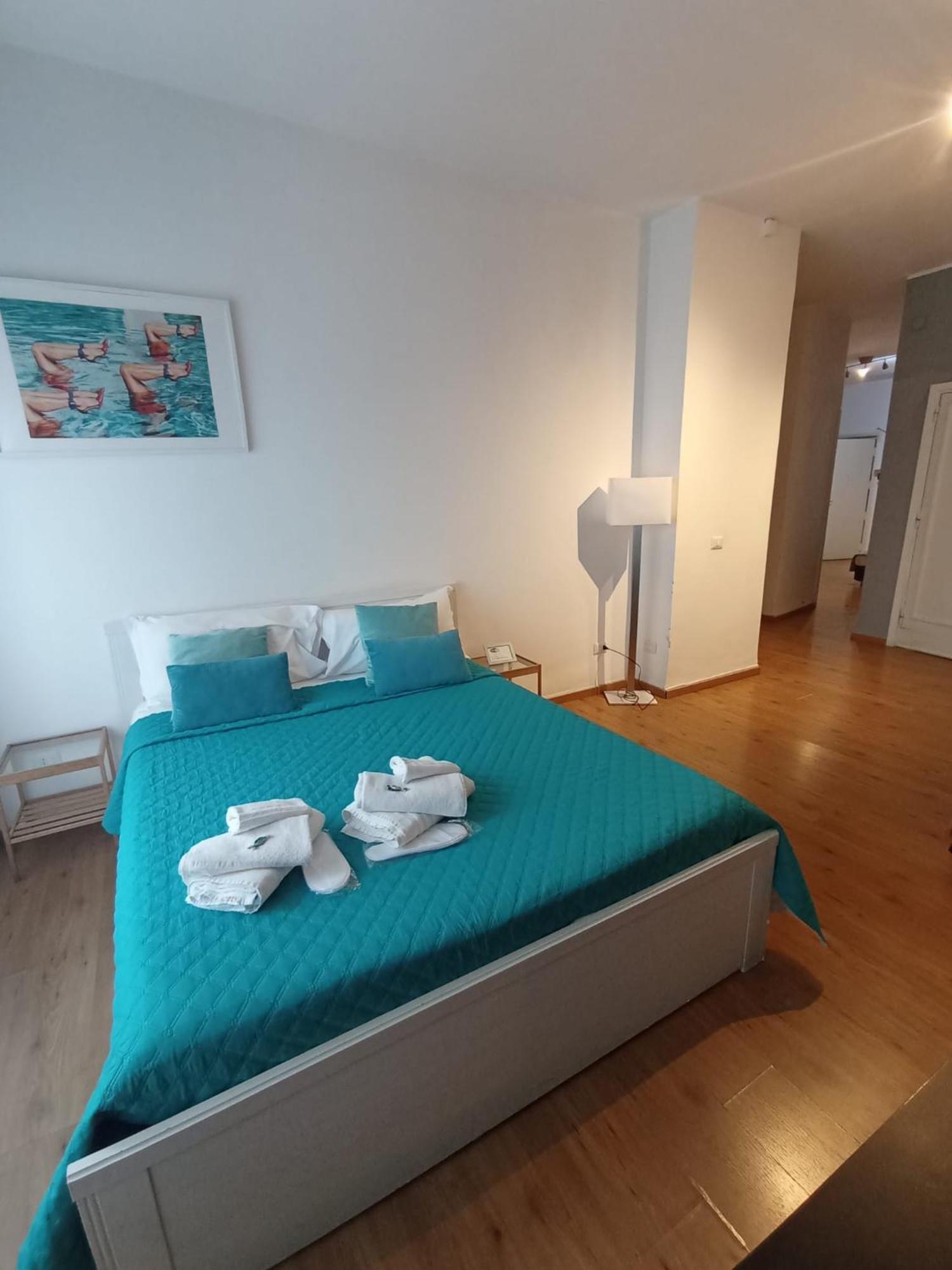 Mayfair Lifestyle Suites By Babylon Stay نابولي المظهر الخارجي الصورة